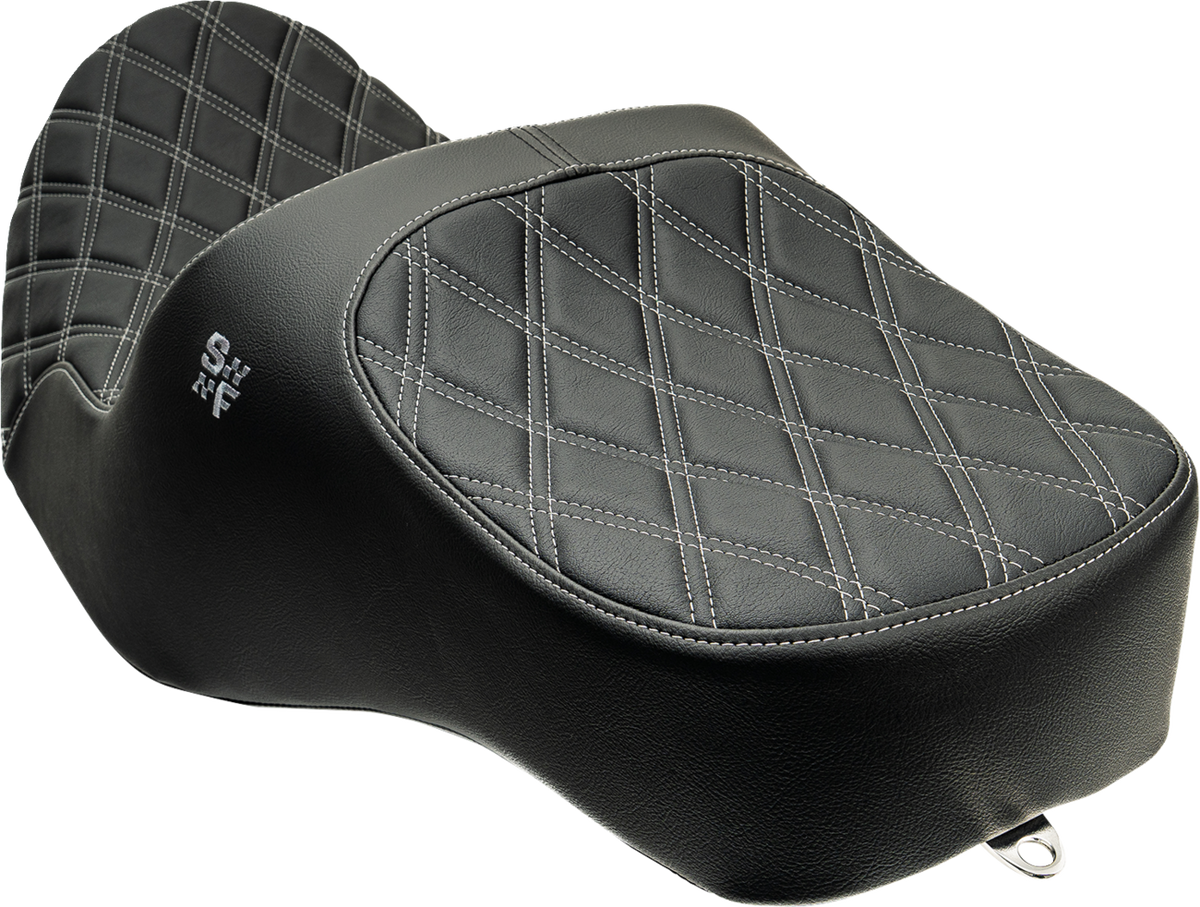 Chariot Seat - Silver Double Diamond Stitch - Silver Logo - FLH/FLT '23.5-'26