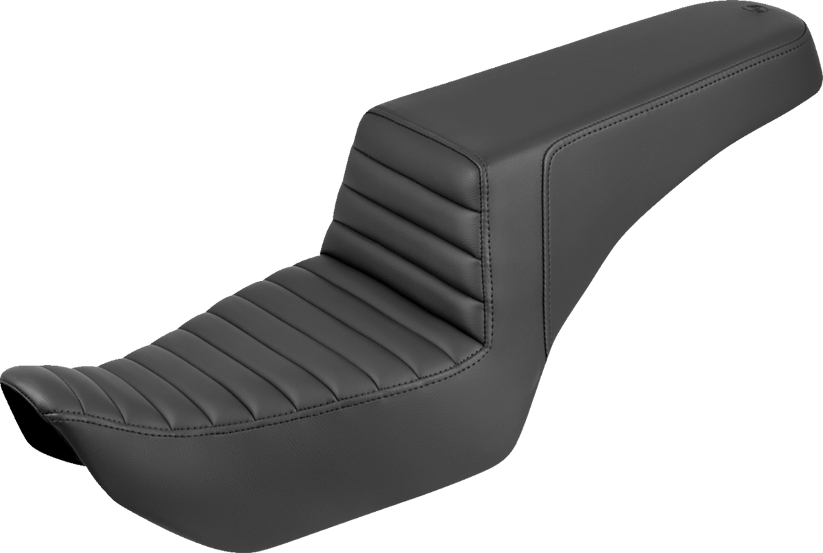 Step-Up Seat - Tuck-n-Roll - Nightster '22-'25