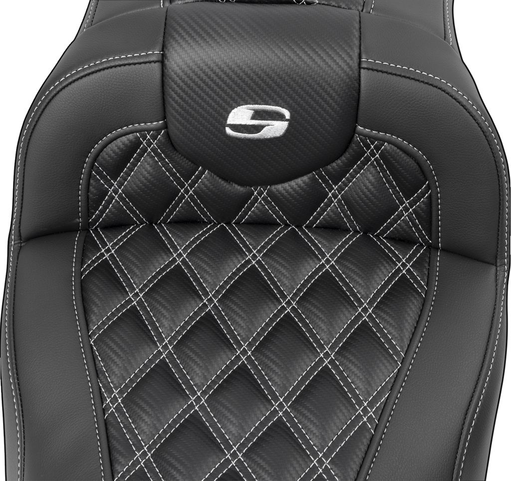 RoadSofa™ Seat - with Backrest - Carbon Fiber - Lattice Stitch - Silver Stitch - FLTR/FLHX '23-'24