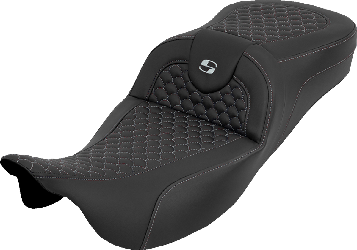 Extended Reach RoadSofa™ Seat - Dragon Scale - w/o Backrest - Silver Stitch - FLH/FLT '08-'25
