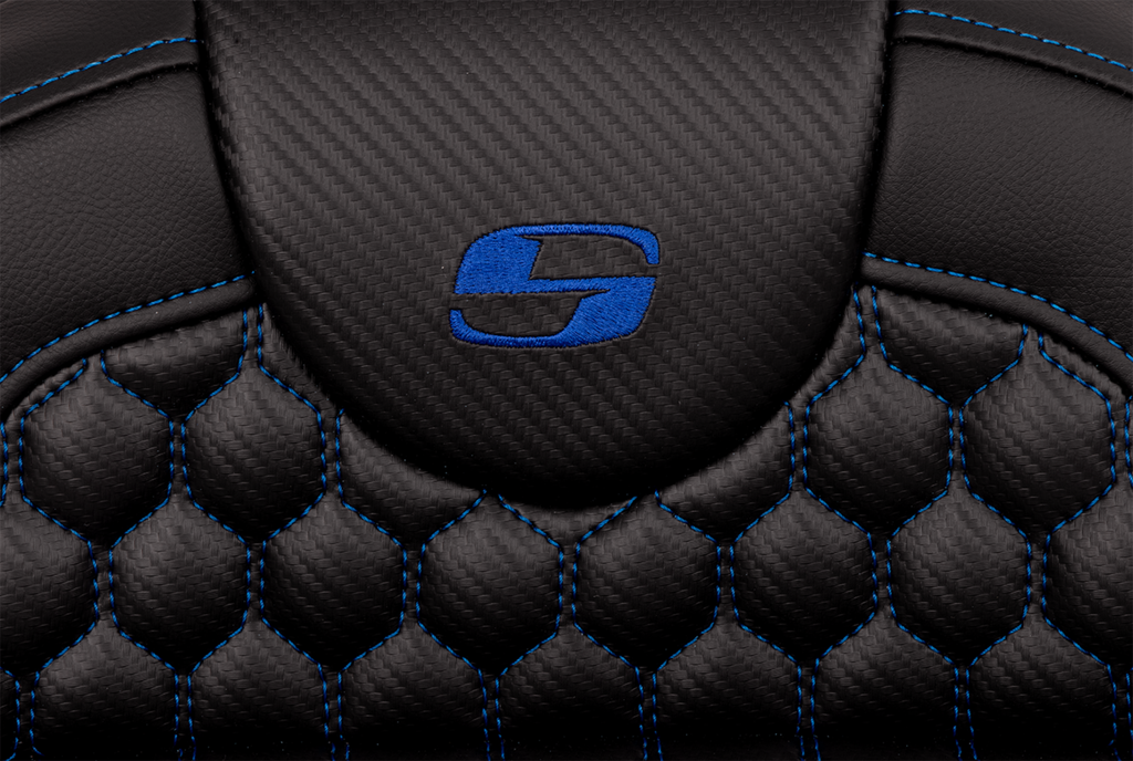 RoadSofa™ Seat - Honeycomb - Blue Stitch - Extended Reach - without Backrest - FLH/FLT '08-'24