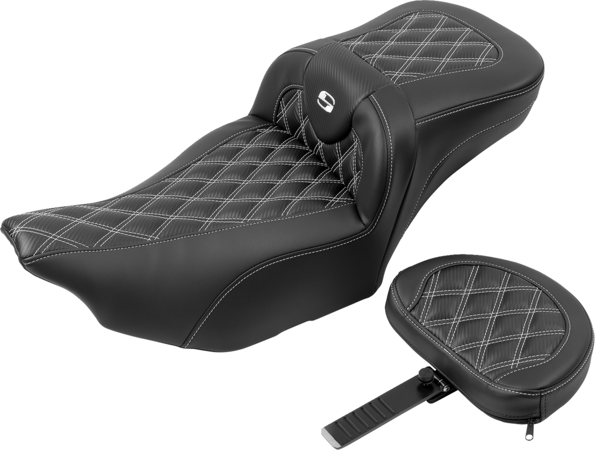 Roadsofa™ Extended Reach Seat - with Backrest - Lattice Stitch - White Stitch - FLTR/FLHX '23-'24