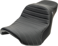Chariot Seat - Silver Classic Stitch - Silver Logo - FLH/FLT '09-'23.5