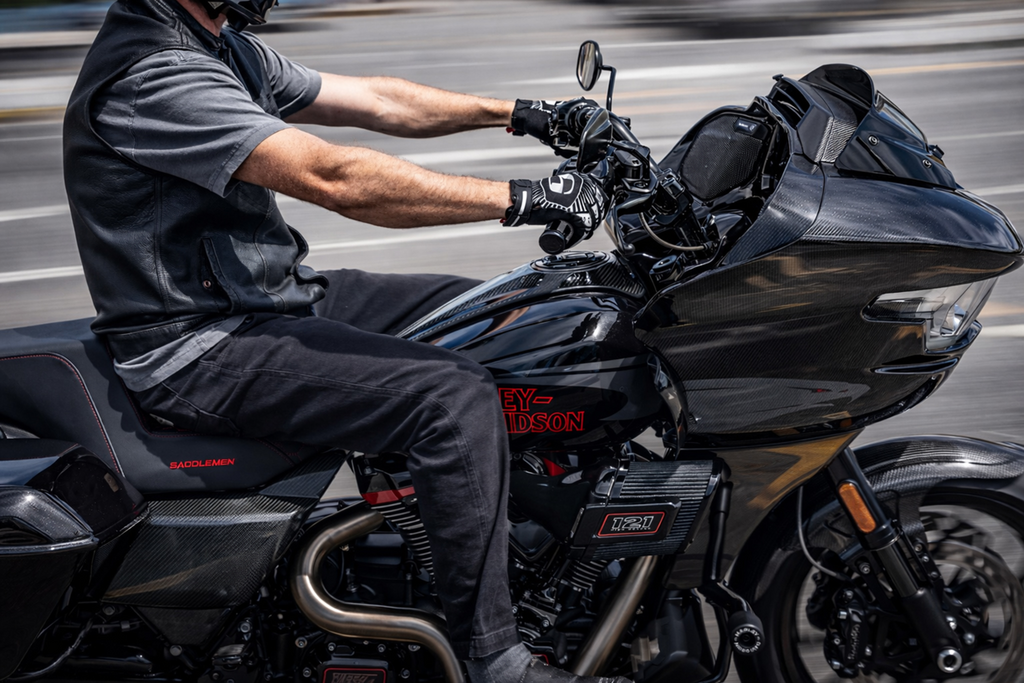 Side Covers - Carbon Fiber/Gloss - HD Touring '09-'24
