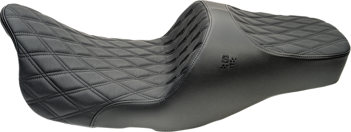 Chariot Seat - Black Double Diamond Stitch - Black Logo - FLH/FLT '23.5-'26