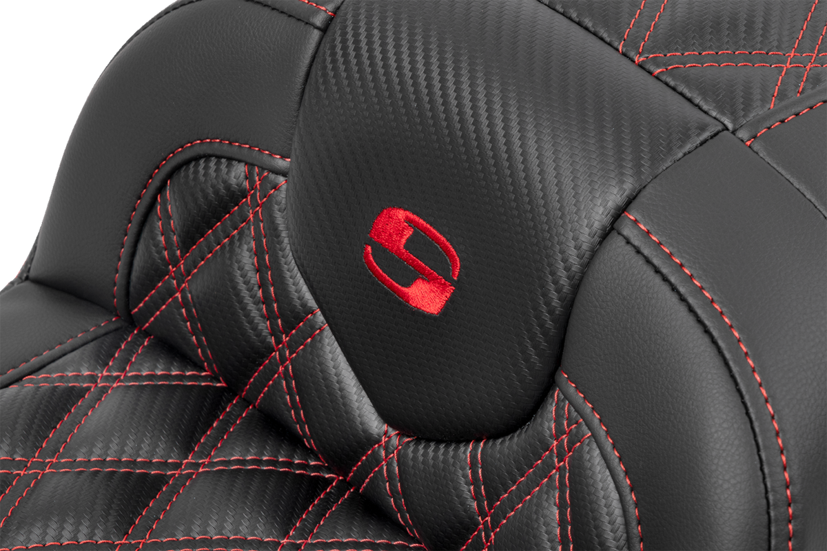 RoadSofa™ Seat - without Backrest - Carbon Fiber - Lattice Stitch - Red Stitch - FLTR/FLHX '23-'24