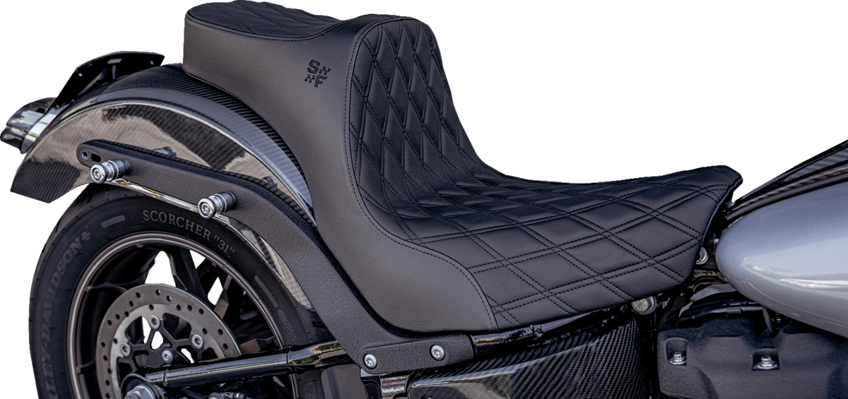 Chariot Seat - Black Double Diamond Stitch - Black Logo - FLSB '18-'21/FXLR '18-'26