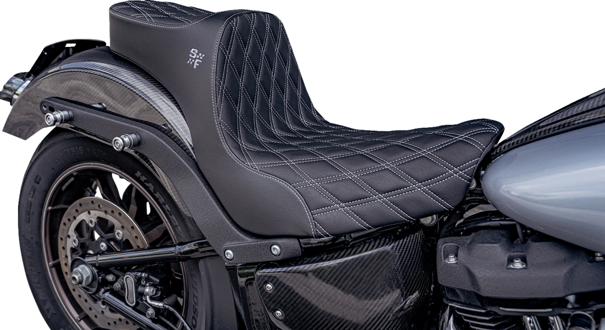 Chariot Seat - Black Double Diamond Stitch - Silver Logo - FLSB '18-'21/FXLR '18-'26