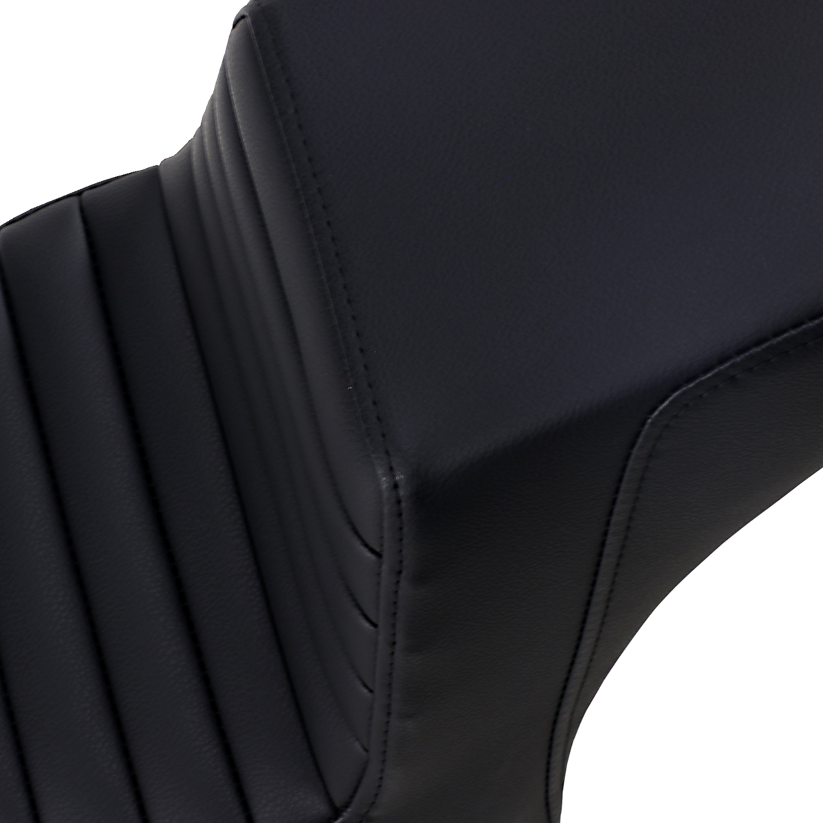 Step-Up Seat - Front Tuck-n'-Roll/Rear Smooth - Black - Scout Bobber