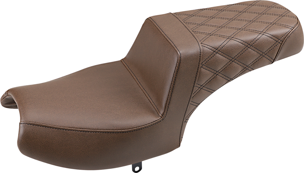 Step-Up Seat - Front Smooth/Rear Lattice Stitch - Brown - Challenger