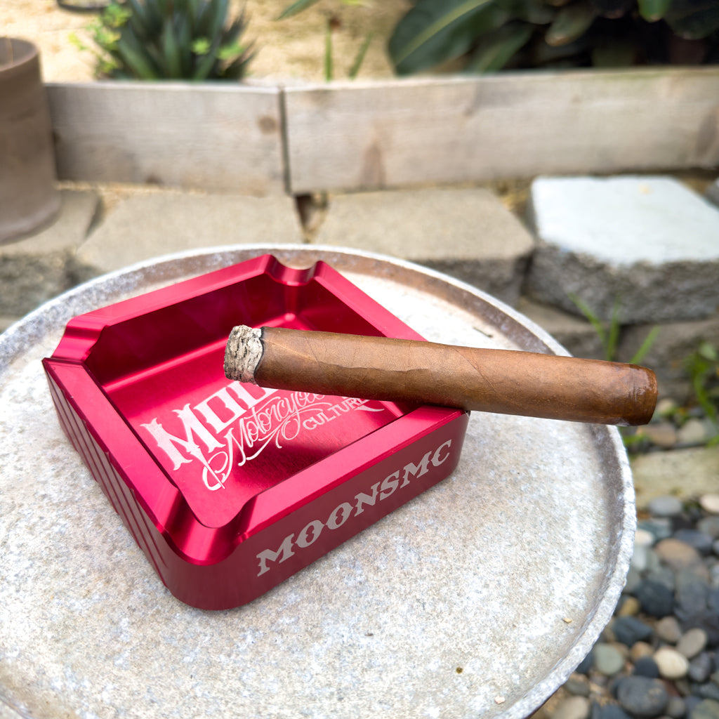 MOONSMC® "The Diplomat" Cigar Ashtray