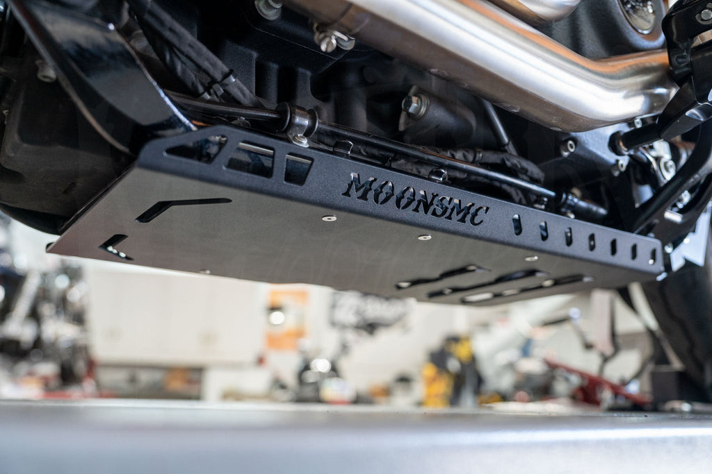 MOONSMC® // Moons Motorcycle Culture M8-BOTTOM-SKID-PLATE MOONSMC® 2018+ Softail M8 Full Lower Skid Plate