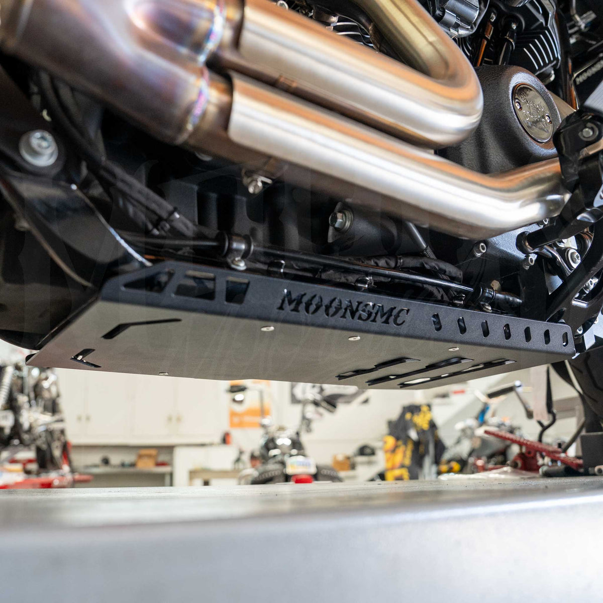 MOONSMC® // Moons Motorcycle Culture M8-BOTTOM-SKID-PLATE MOONSMC® 2018+ Softail M8 Full Lower Skid Plate
