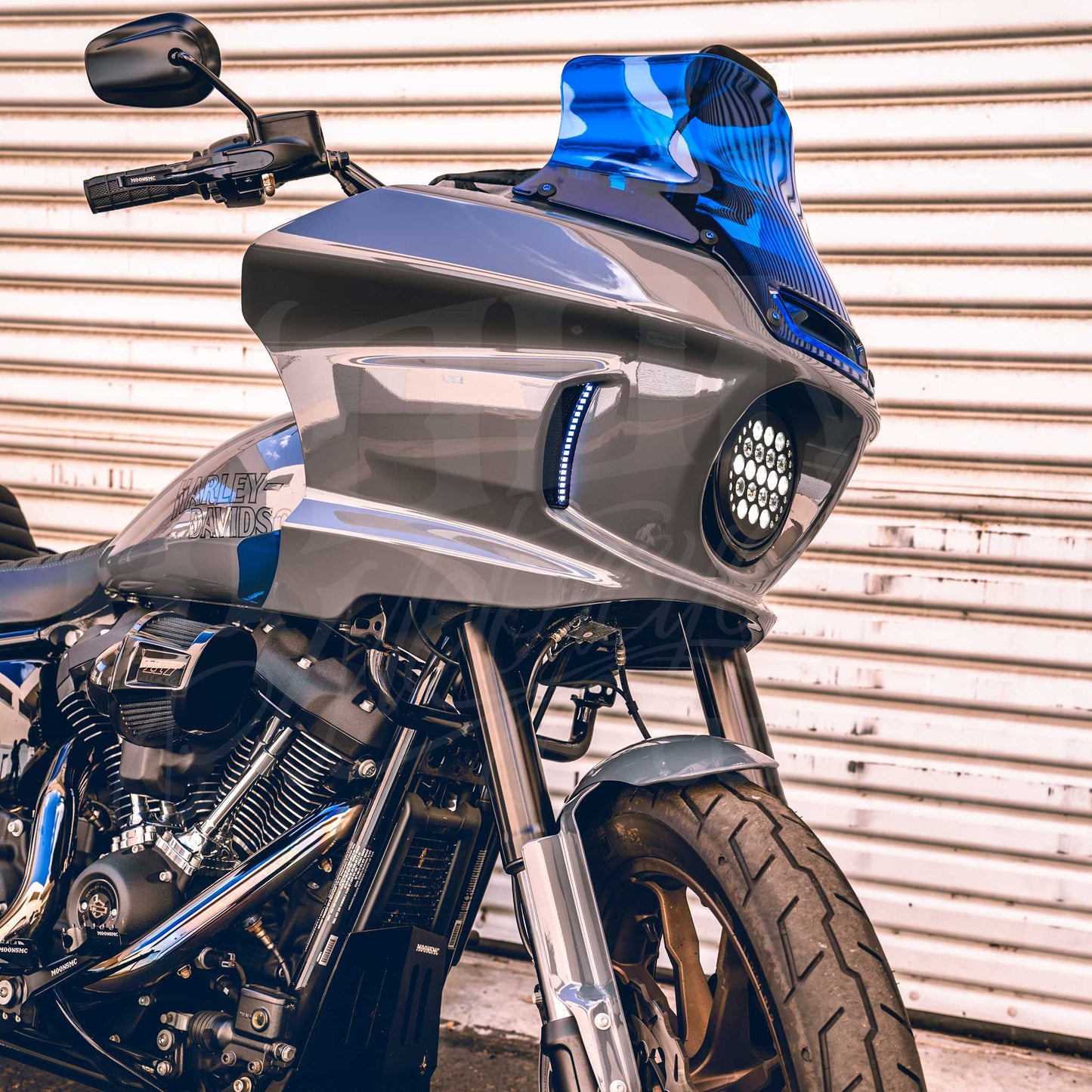 MOONSMC® 8.5 inch Softail FXLRST Windshield with Recurve