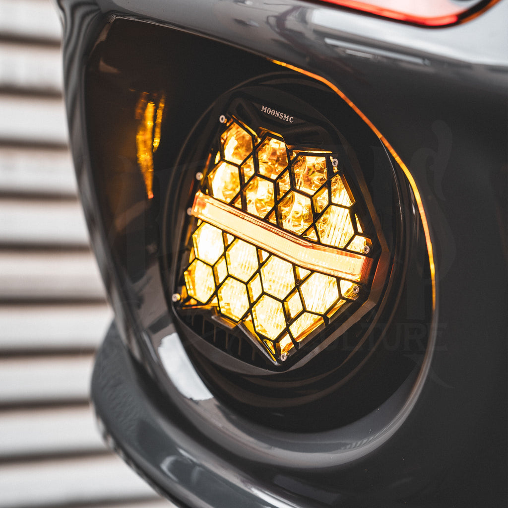 MOONSMC® // Moons Motorcycle Culture MOONSMC® 5.75 HexBeam Pro Series LED Headlight