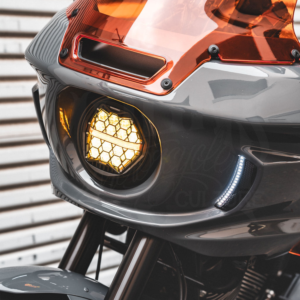 MOONSMC® // Moons Motorcycle Culture MOONSMC® 5.75 HexBeam Pro Series LED Headlight
